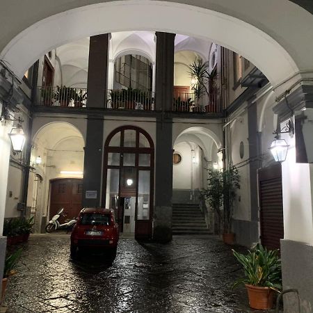 Апартаменти I Gironi Di Dante Неаполь Екстер'єр фото
